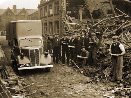 Emergency Food Van - Punch Street 13 October 1941